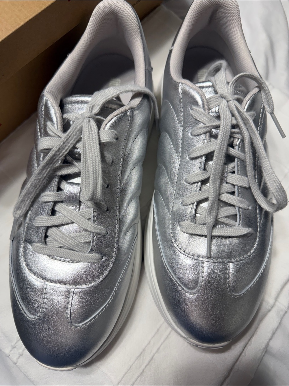 Fitflop Women's Silver Metallic Lace-Up Sneakers